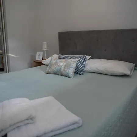 Lefkas Sunset Luxury Appartments 尼基亚娜